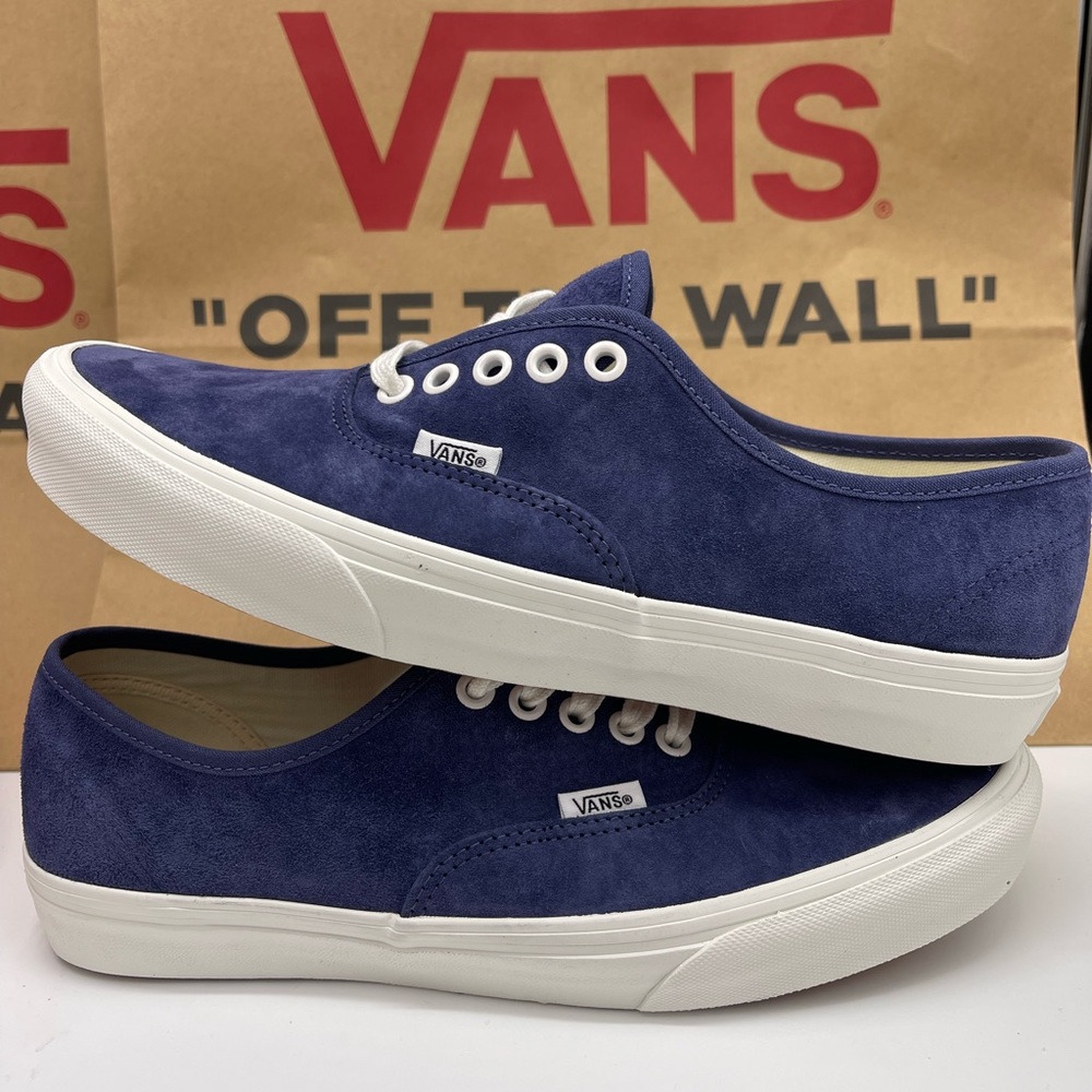 Vans Men’s Authentic
Pig Suede Deep Twilight Sneakers 
Vans Navy Suede Low-Tops - Picture 13 of 16